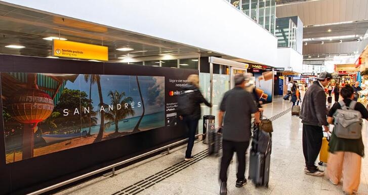 巴西機(jī)場(chǎng)廣告