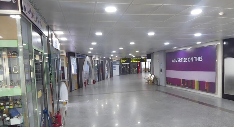 拉各斯機場廣告